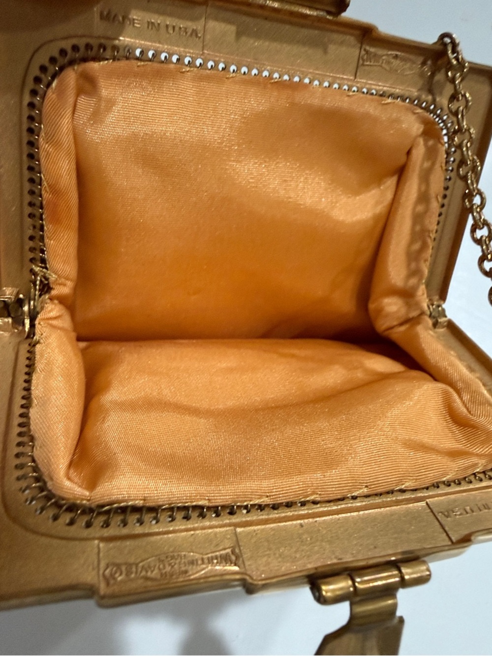 Whiting & Davis Gold Mesh Evening Wristlet with Chain 1920’s Vintage - Picture 8 of 10
